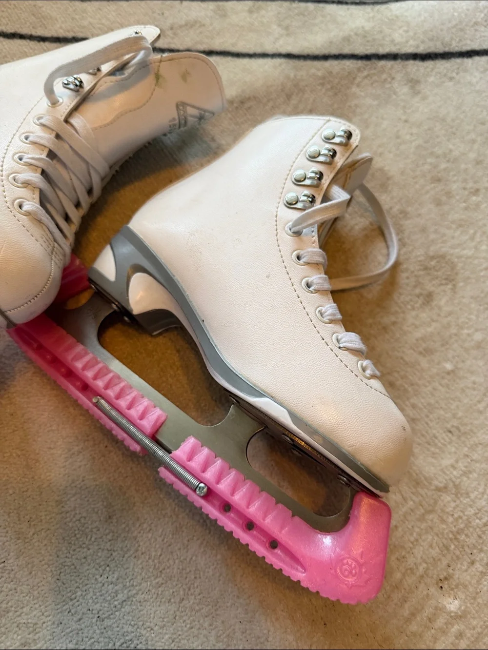 JACKSON White Kids Figure Ice Skates with Pink Blade Guards